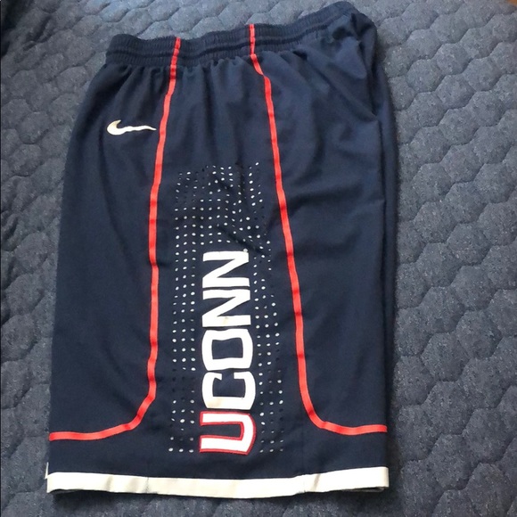 Nike Other - Men’s Nike UConn basketball shorts